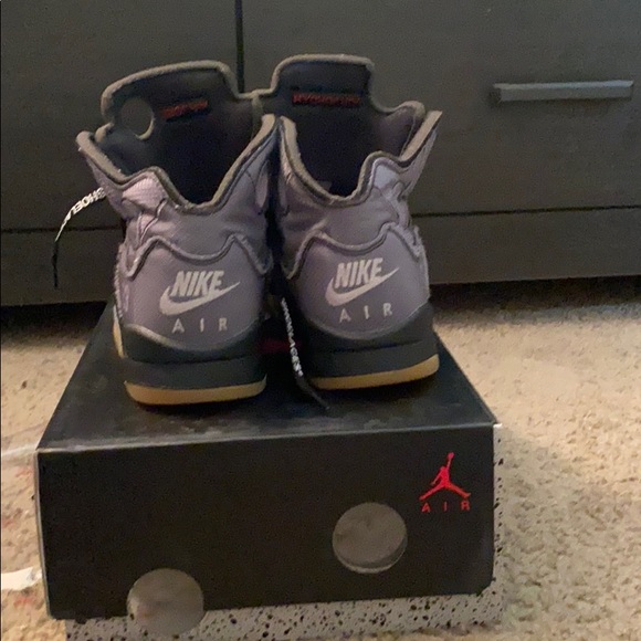 OW Jordan 5 musin. Size 11 - Picture 2 of 7